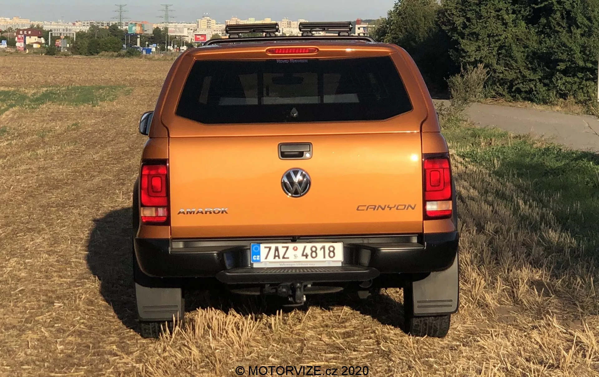 2016 VW Nutzfahrzeuge Amarok - potente camioneta con versatilidad, avanzadas características de seguridad e interior cómodo para trabajo y ocio